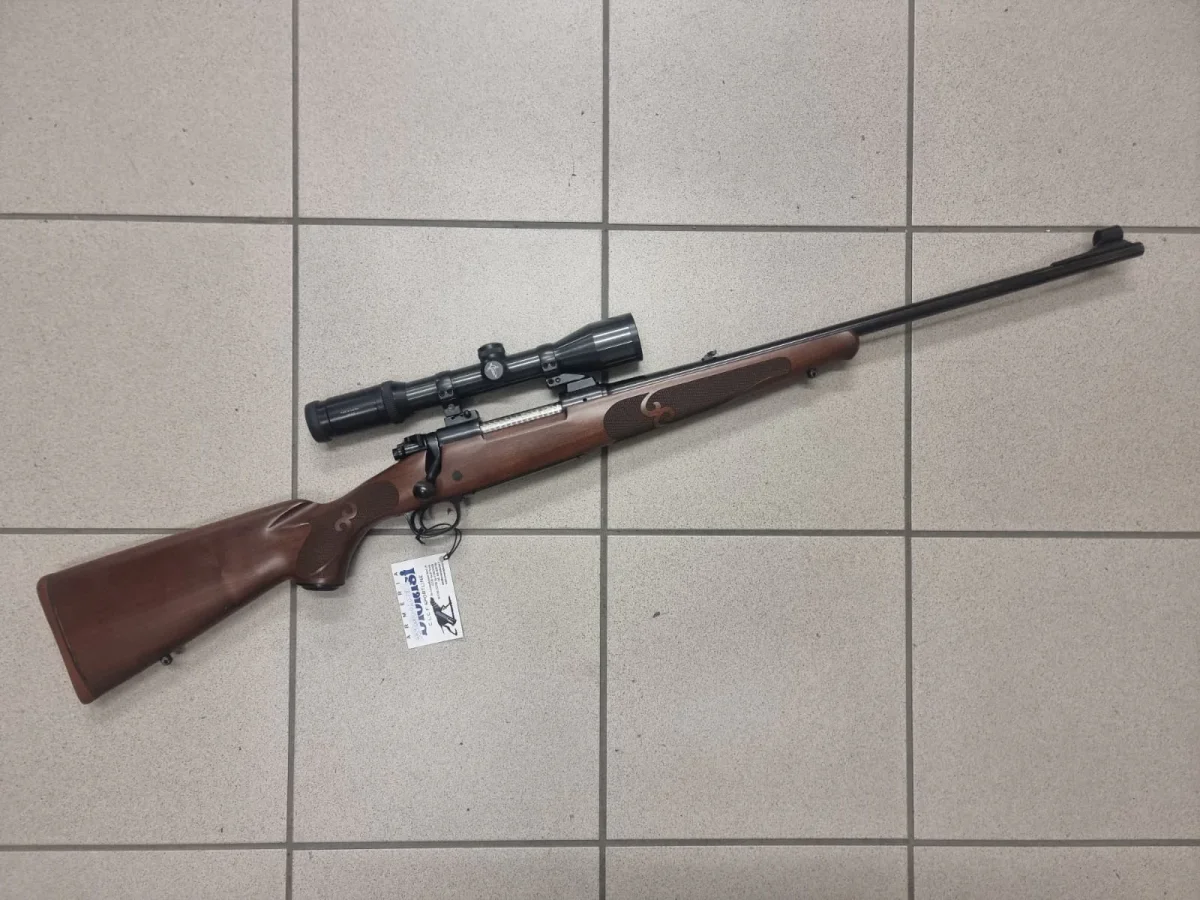 WINCHESTER + SWAROVSKI