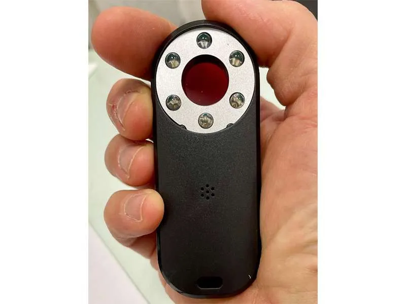 Rilevatore di Telecamere Nascoste Doppia Tecnologia